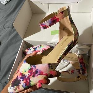 DREAM PAIRS Women's Low Wedge Ankle Strap Flats Shoes